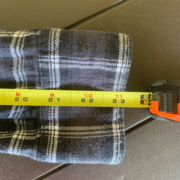 Woolrich Flannel Gray Plaid Button Down Long Sleeve Shirt Size L - Picture 10 of 11